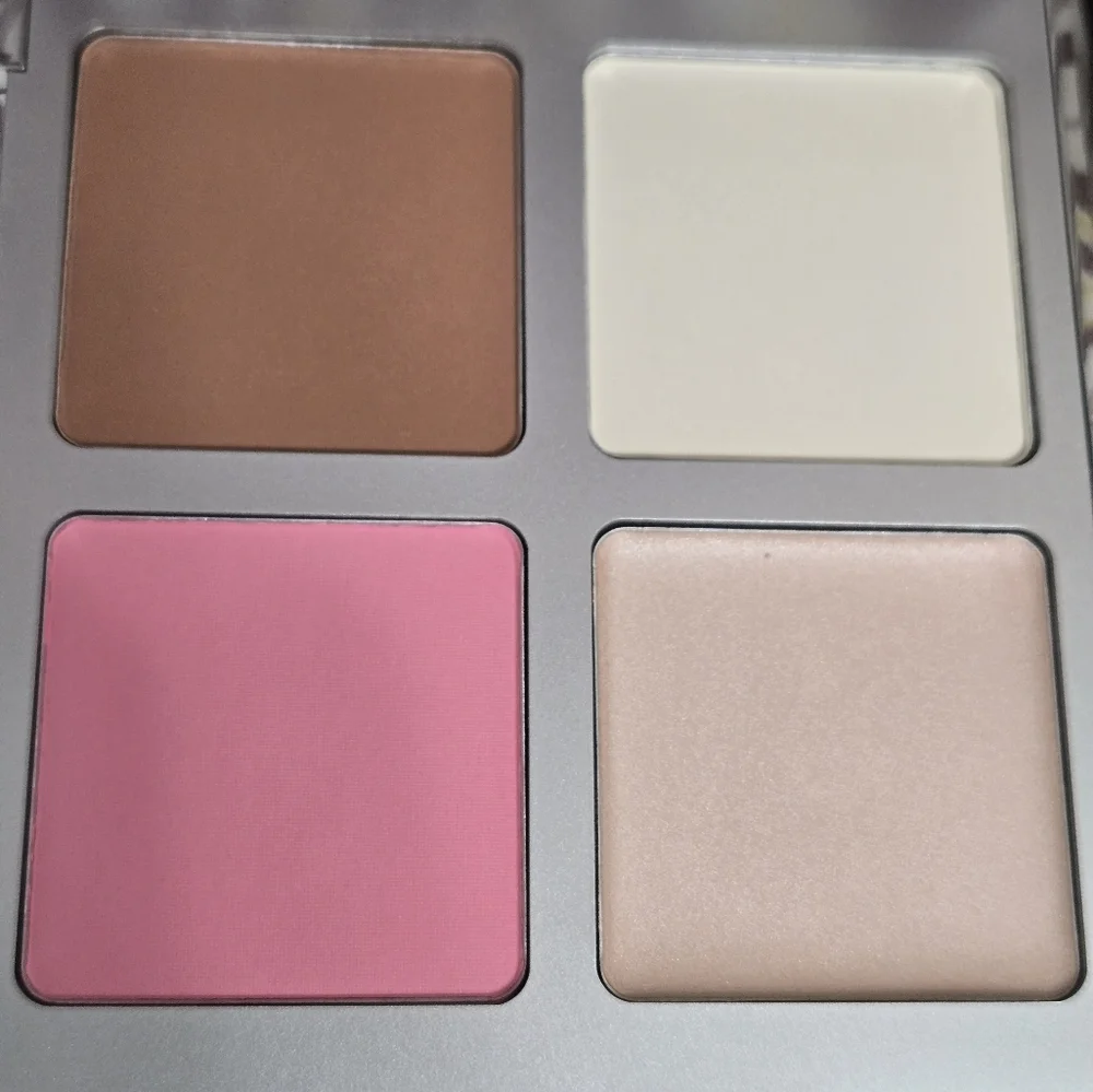 IT Cosmetics Bye Bye Pores Palette